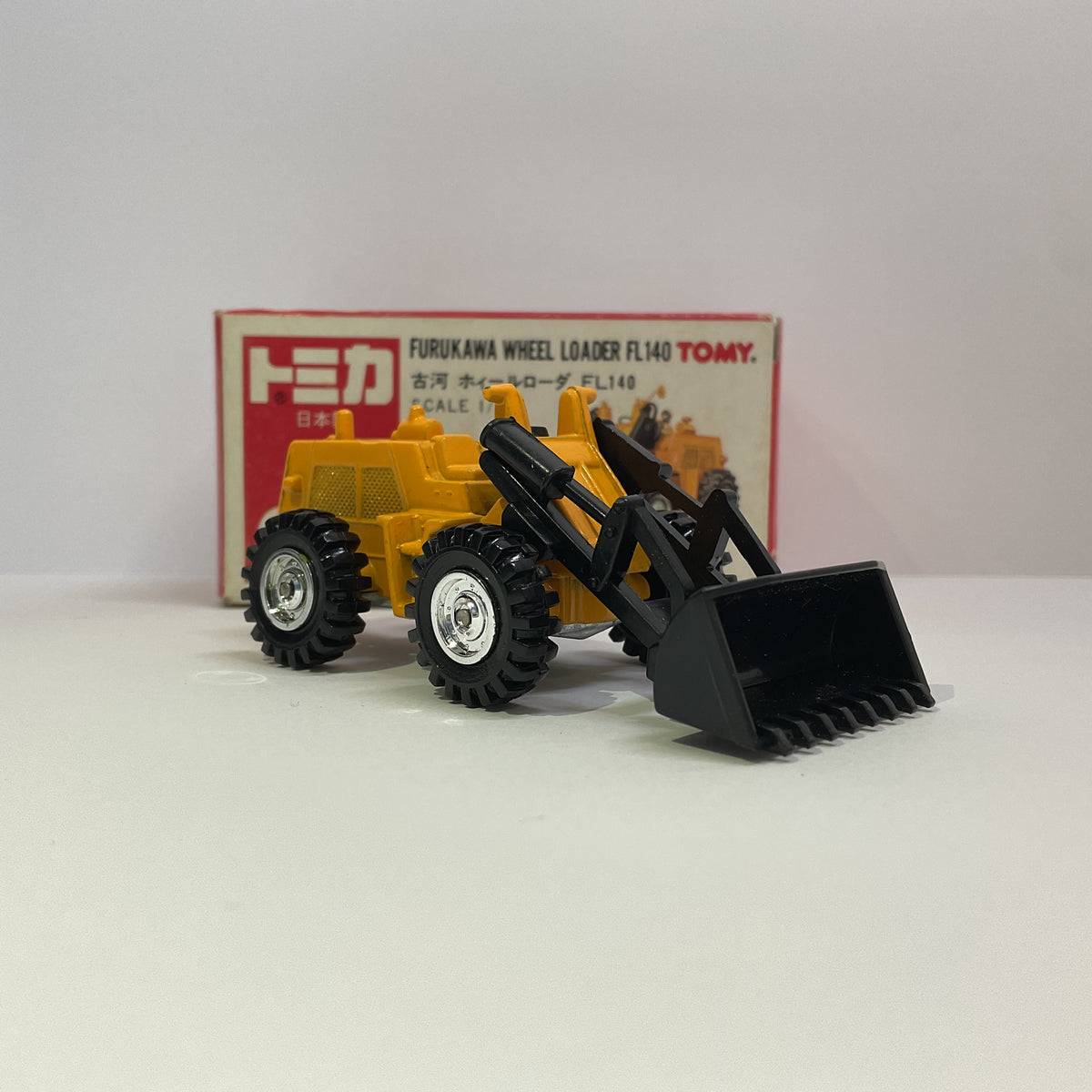 1972 Takara Tomy Tomica No.63 Furukawa Wheel Loader FL140 1/79 Made in Japan