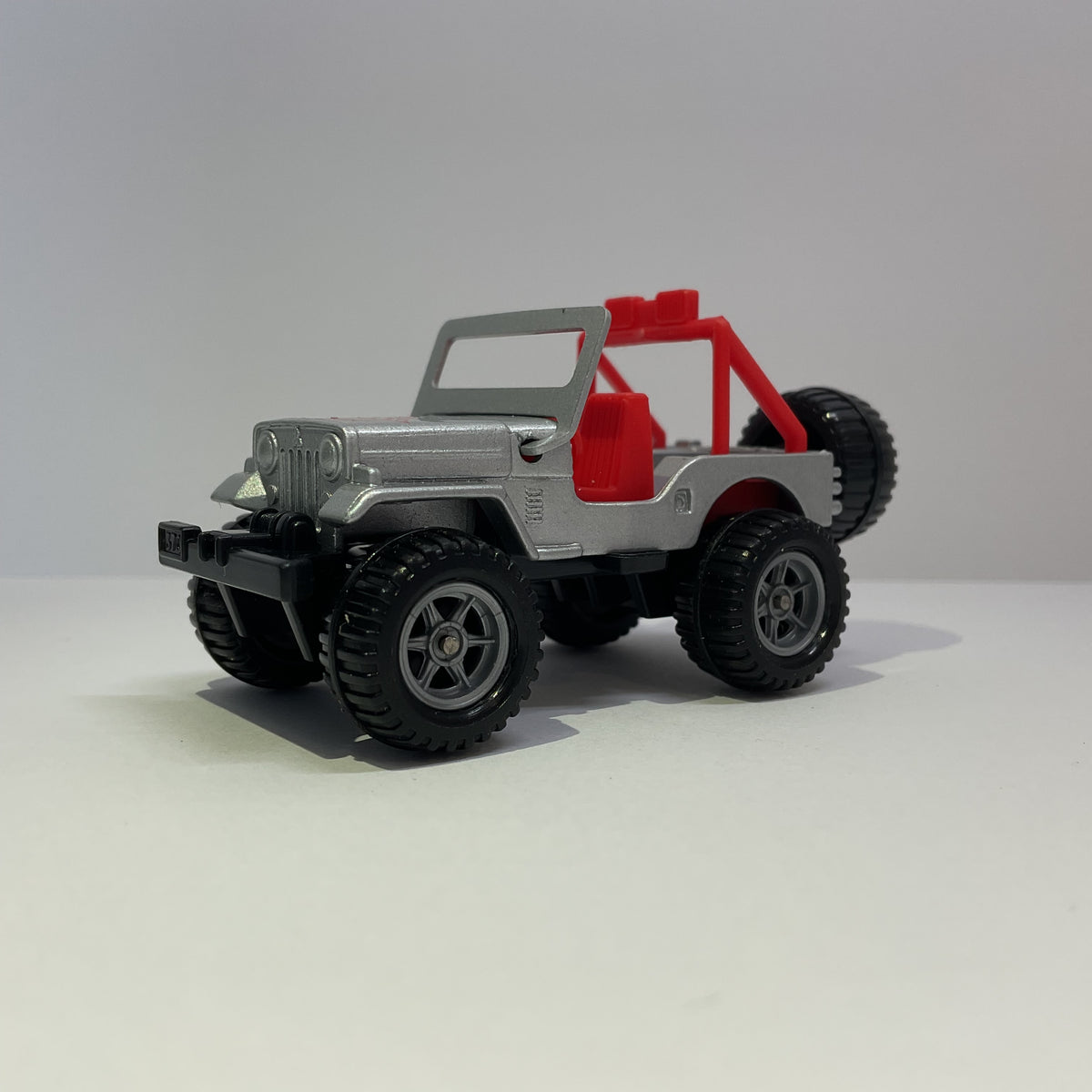 1988 Takara Tomy Tomica No.25 Mitsubishi Jeep Bigfoot Silver Made In Japan