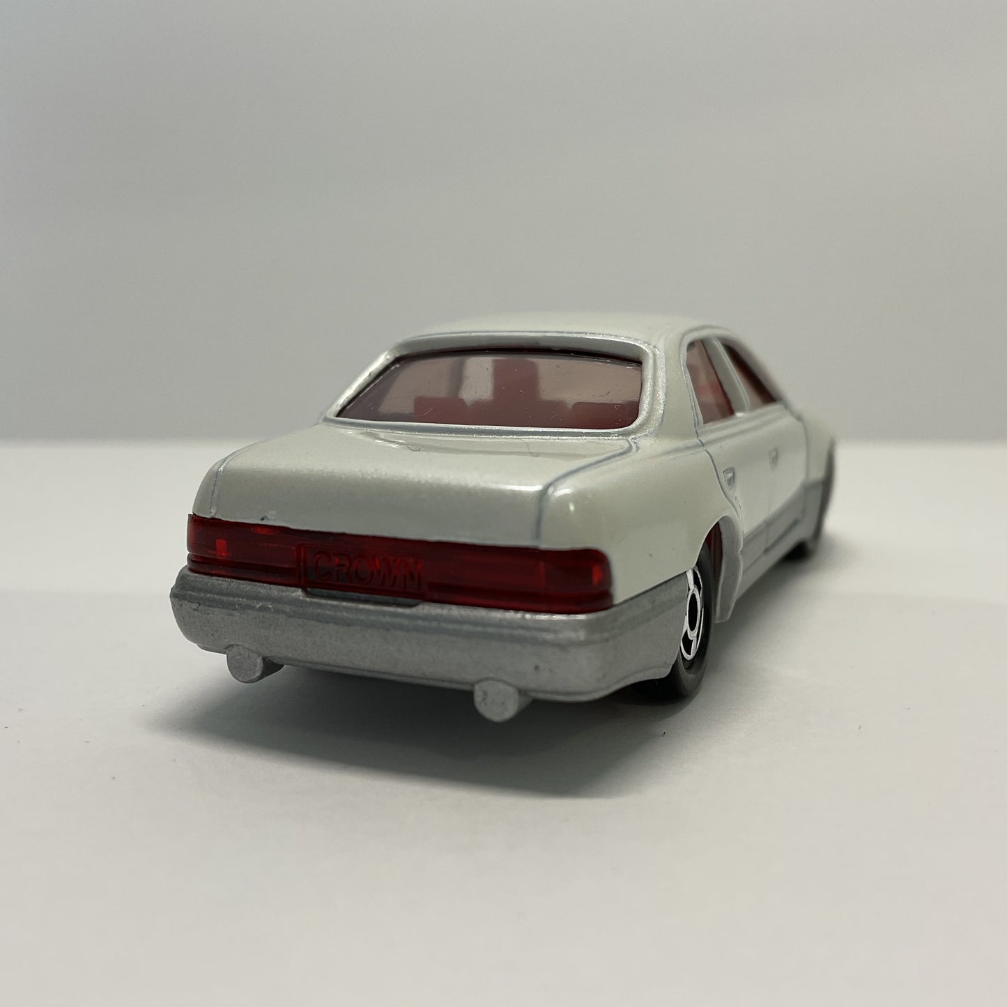 1992 Takara Tomy Tomica No.55 Toyota Crown Majesta 1/64 Made In Japan