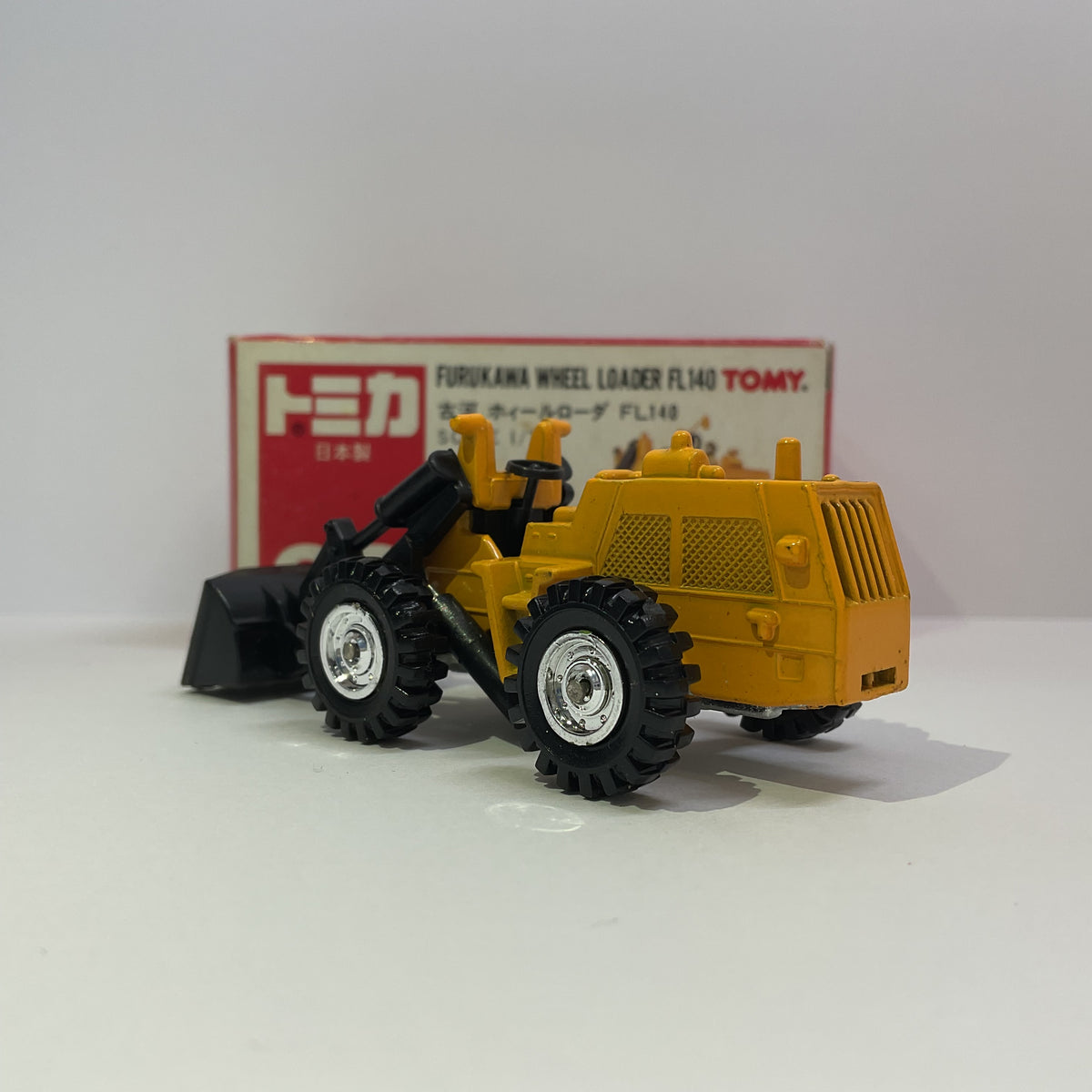 1972 Takara Tomy Tomica No.63 Furukawa Wheel Loader FL140 1/79 Made in Japan