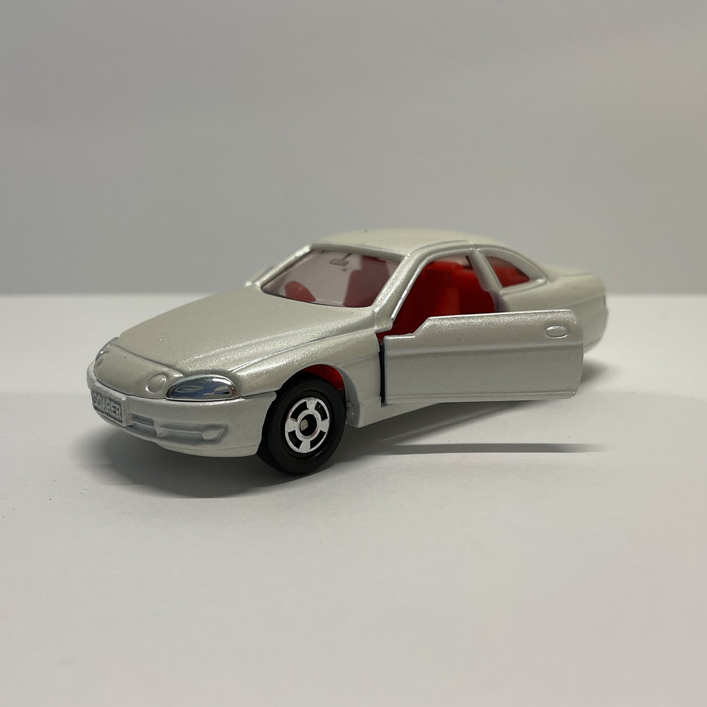 1992 Takara Tomy Tomica No.5 Toyota Soarer 1/63 Made In Japan
