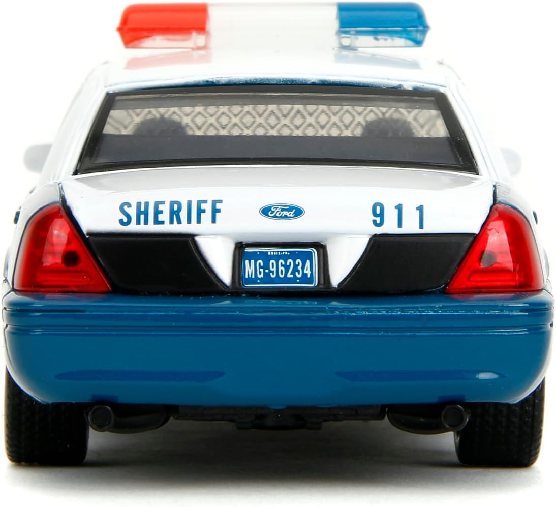 Jada Toys Hollywood Rides The Walking Dead Rick Grimes Ford Crown Victoria 1:32 Die-Cast Model Car
