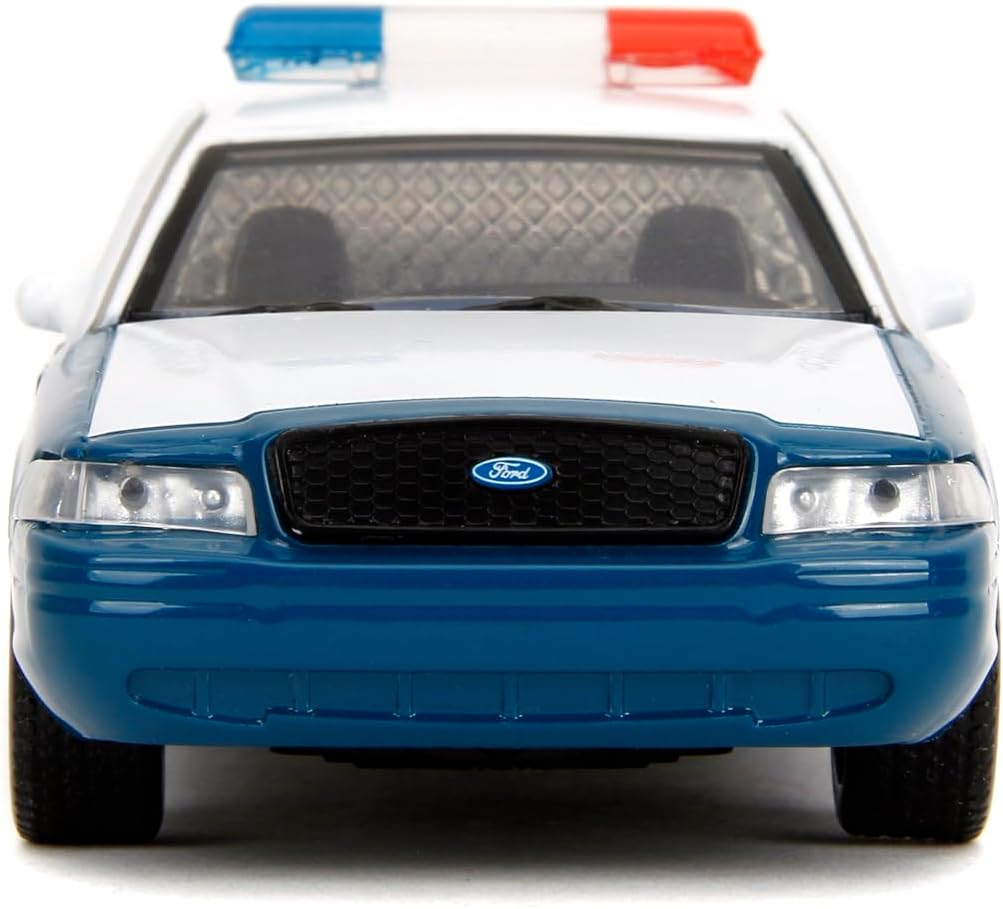 Jada Toys Hollywood Rides The Walking Dead Rick Grimes Ford Crown Victoria 1:32 Die-Cast Model Car