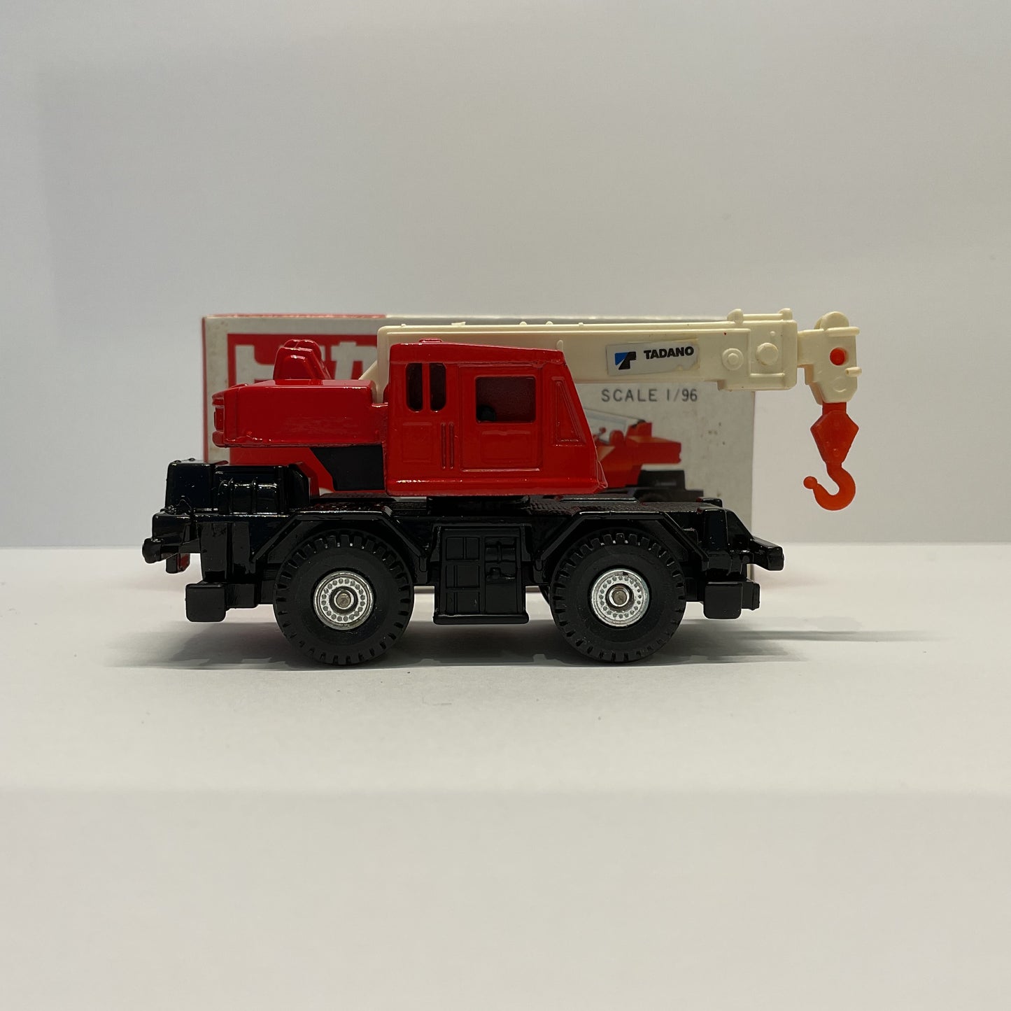 1979 Takara Tomy Tomica No.2 Tadano Rough Terrain Crane TR151S Made In Japan