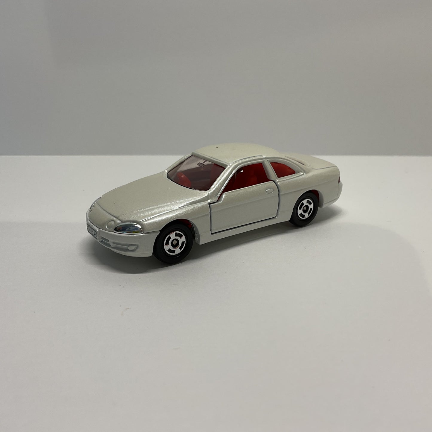 1992 Takara Tomy Tomica No.5 Toyota Soarer 1/63 Made In Japan