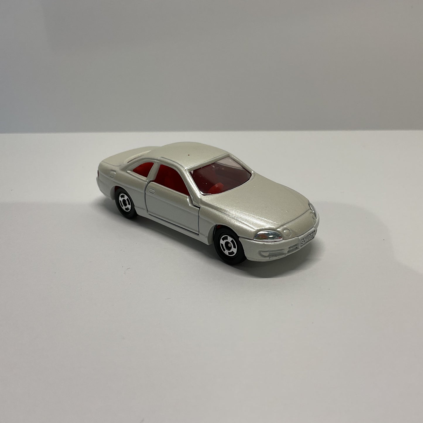 1992 Takara Tomy Tomica No.5 Toyota Soarer 1/63 Made In Japan