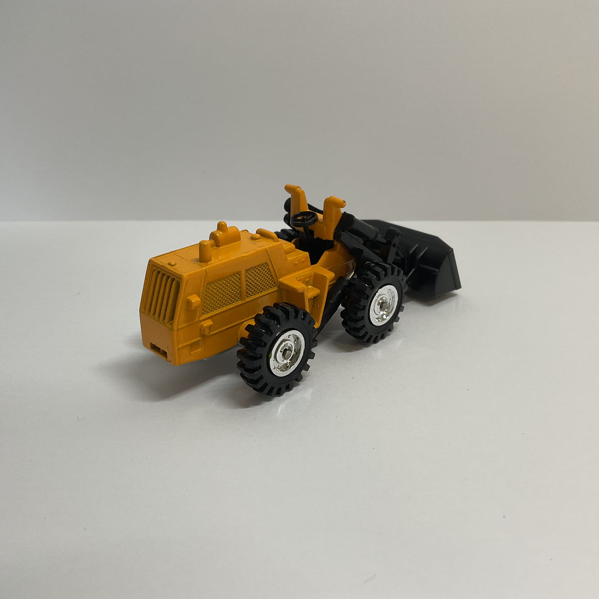 1972 Takara Tomy Tomica No.63 Furukawa Wheel Loader FL140 1/79 Made in Japan