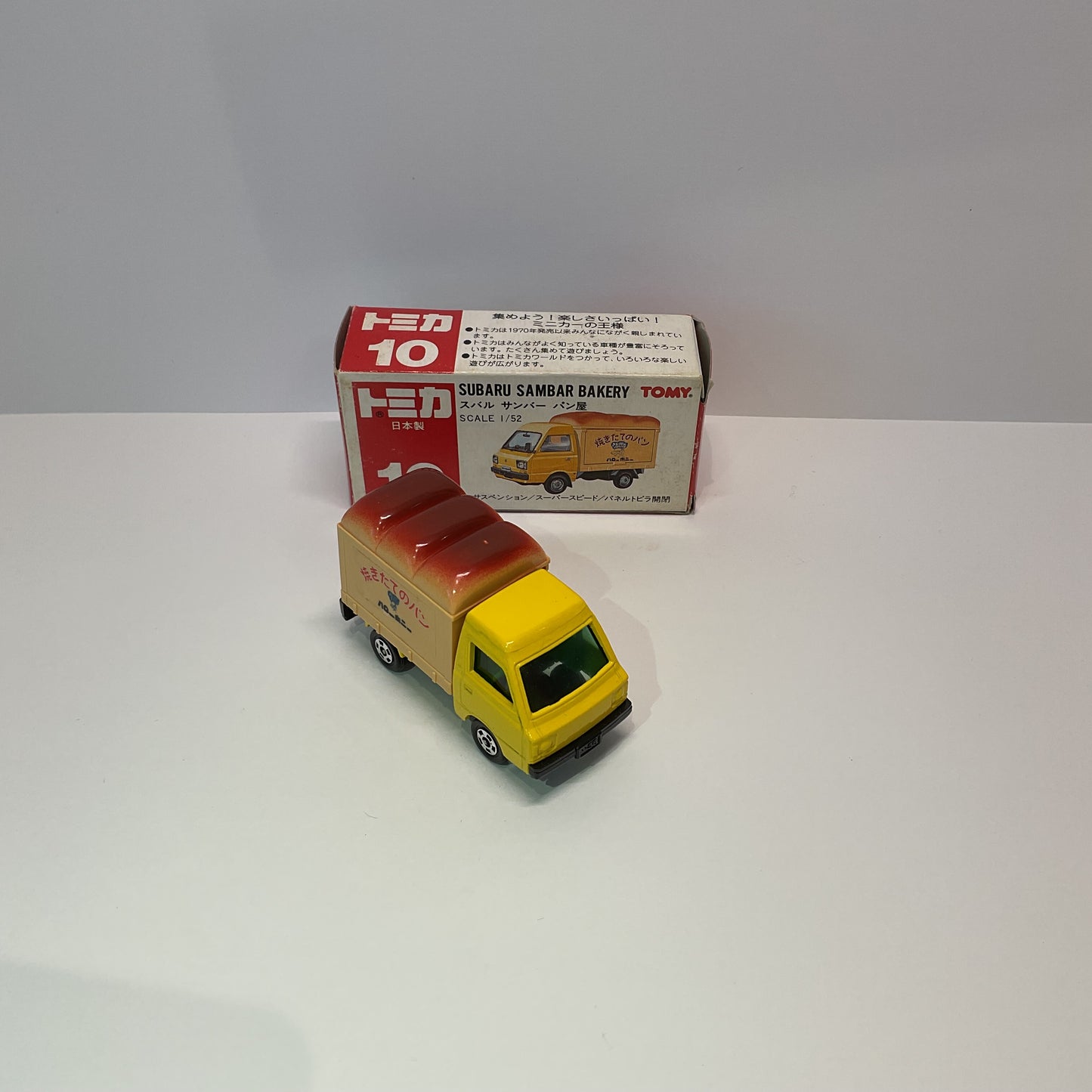 1987 Takara Tomy Tomica No.10 Subaru Sambar Bakery 1/52 Made In Japan