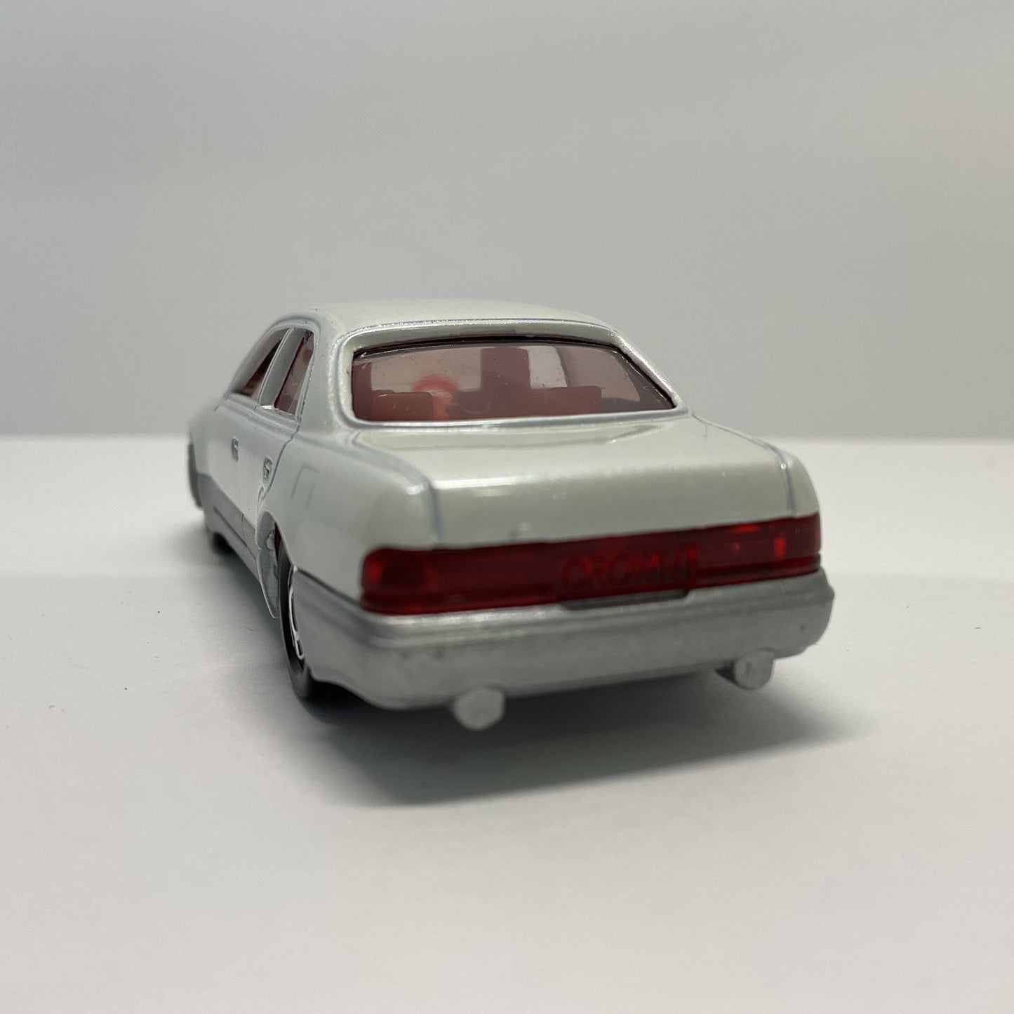 1992 Takara Tomy Tomica No.55 Toyota Crown Majesta 1/64 Made In Japan