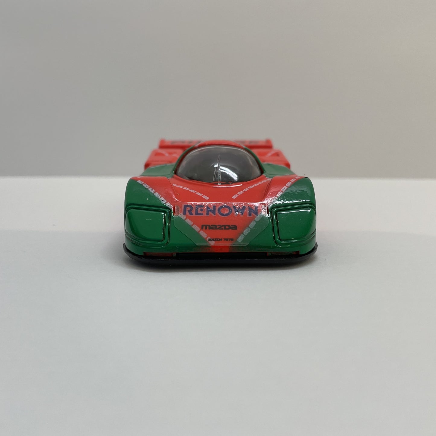 1992 Takara Tomy Tomica No.34 Mazda 787B 1/64 Made in Japan