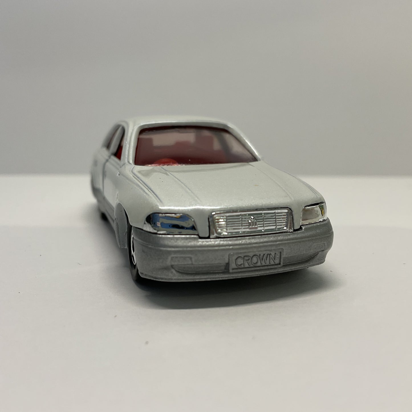 1992 Takara Tomy Tomica No.55 Toyota Crown Majesta 1/64 Made In Japan