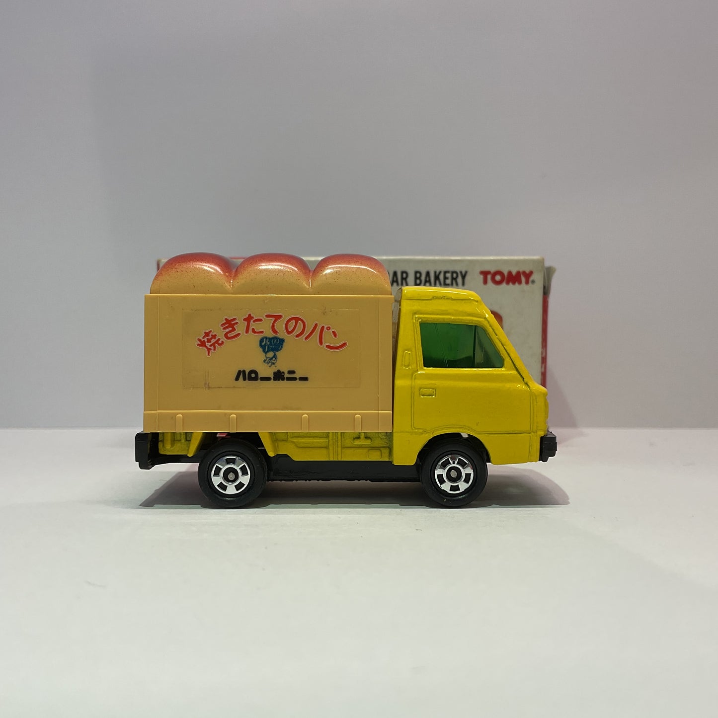 1987 Takara Tomy Tomica No.10 Subaru Sambar Bakery 1/52 Made In Japan